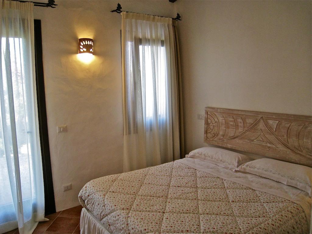 Villa Le Tre Pietre Baja Cerdeña Exterior foto
