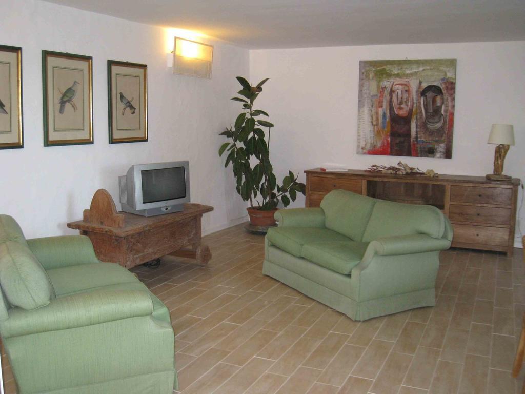 Villa Le Tre Pietre Baja Cerdeña Exterior foto